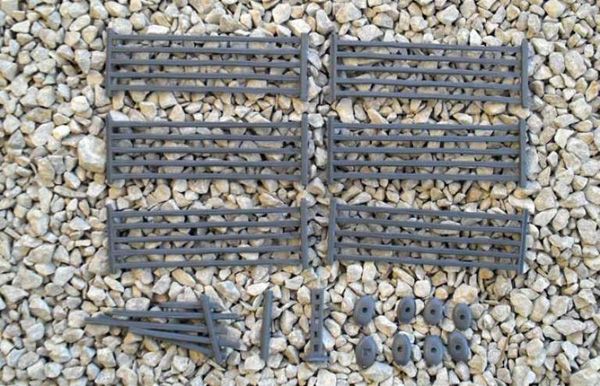 5 BAR FENCING, GREY, 28MM SCALE