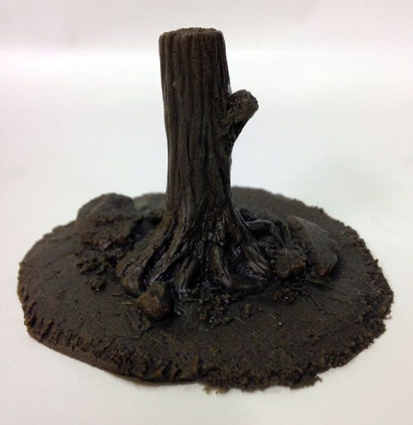 SINGLE LARGE TREE BASE