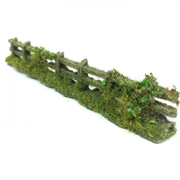WEATHERED FENCE WITH FOLIAGE, OO SCALE